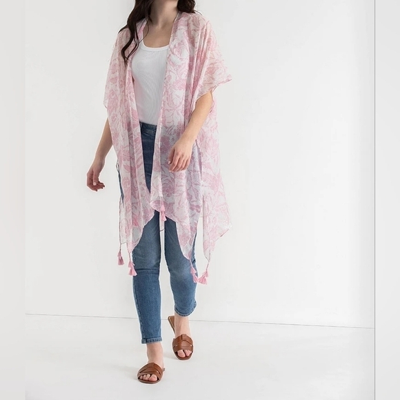 O/S • Ricki's • Floral Print Ruana - Picture 8 of 8